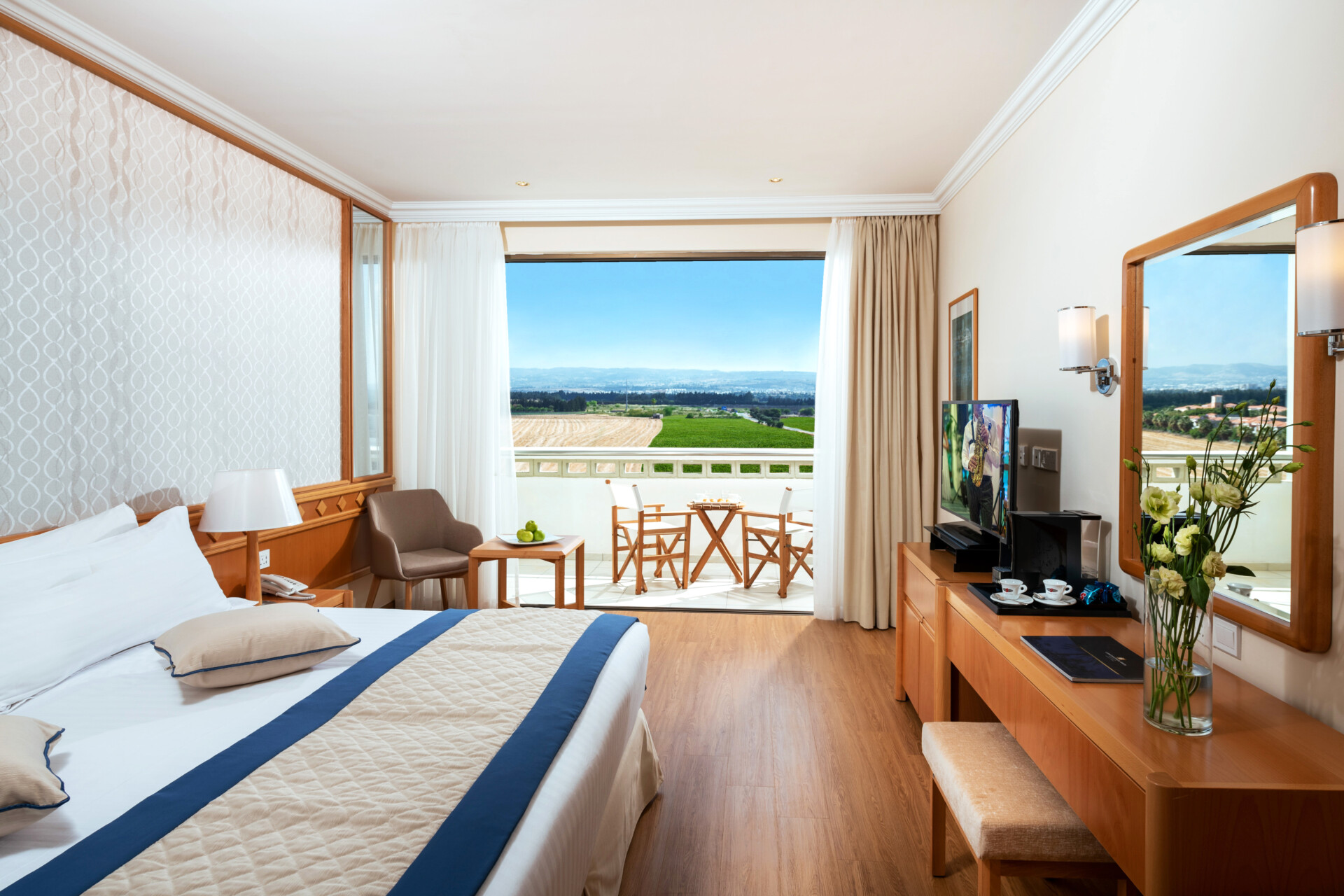 Constantinou Bros Athena Beach Hotel. Constantinou Bros Athena Beach Hotel Пафос. Grifada Seaview Hotel Classic Double Room. Room Land view.