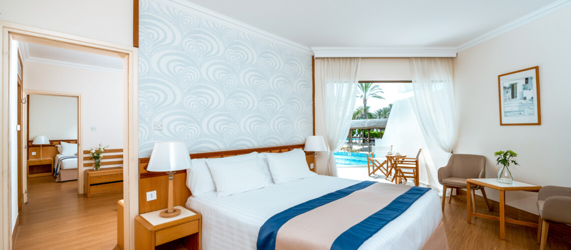 46 ATHENA BEACH HOTEL FAMILY SUPERIOR INTERCONNECTING AND TRIPLE INTERCONECTING SWIM-UP ROOM